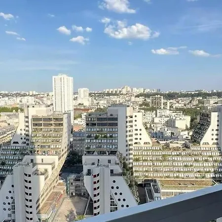 8 Guests, Spacious, Renovated, 19th Arrondissement Paris
