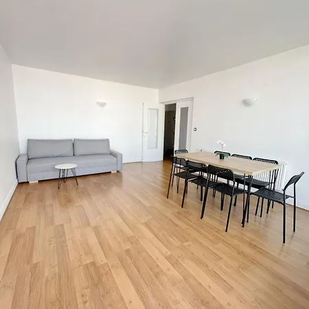8 Guests, Spacious, Renovated, 19th Arrondissement Apartament *